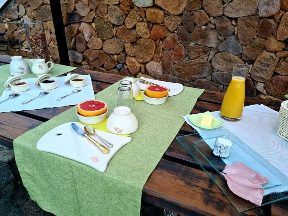 A L'Ombre Du Clocher Calenzana Eksteriør bilde