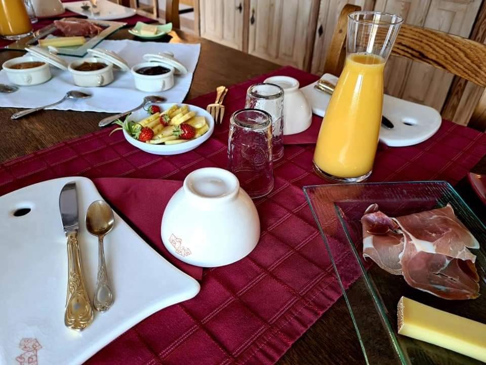 A L'Ombre Du Clocher Calenzana Eksteriør bilde